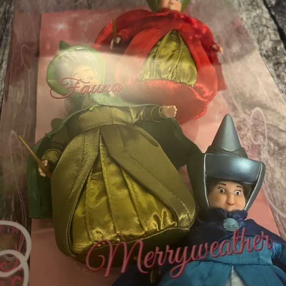 HTF! Disney Store Sleeping Beauty Fairy Godmother Doll Set - Picture 11 of 12